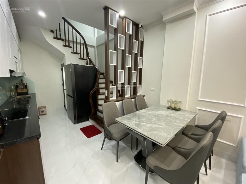 Giảm giá nhà đông ngạcbắc từ liêm.dt35m x 5t giá 6.5 tỷ( ô tô cách nhà 10m).