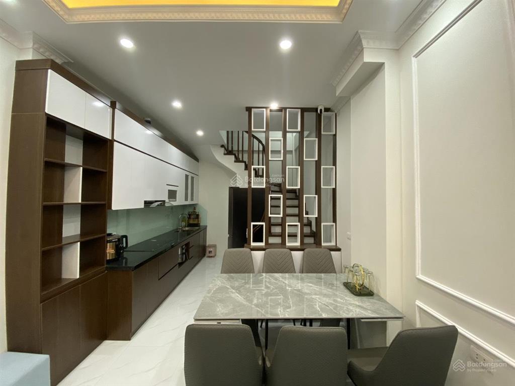 Giảm giá nhà đông ngạcbắc từ liêm.dt35m x 5t giá 6.5 tỷ( ô tô cách nhà 10m).