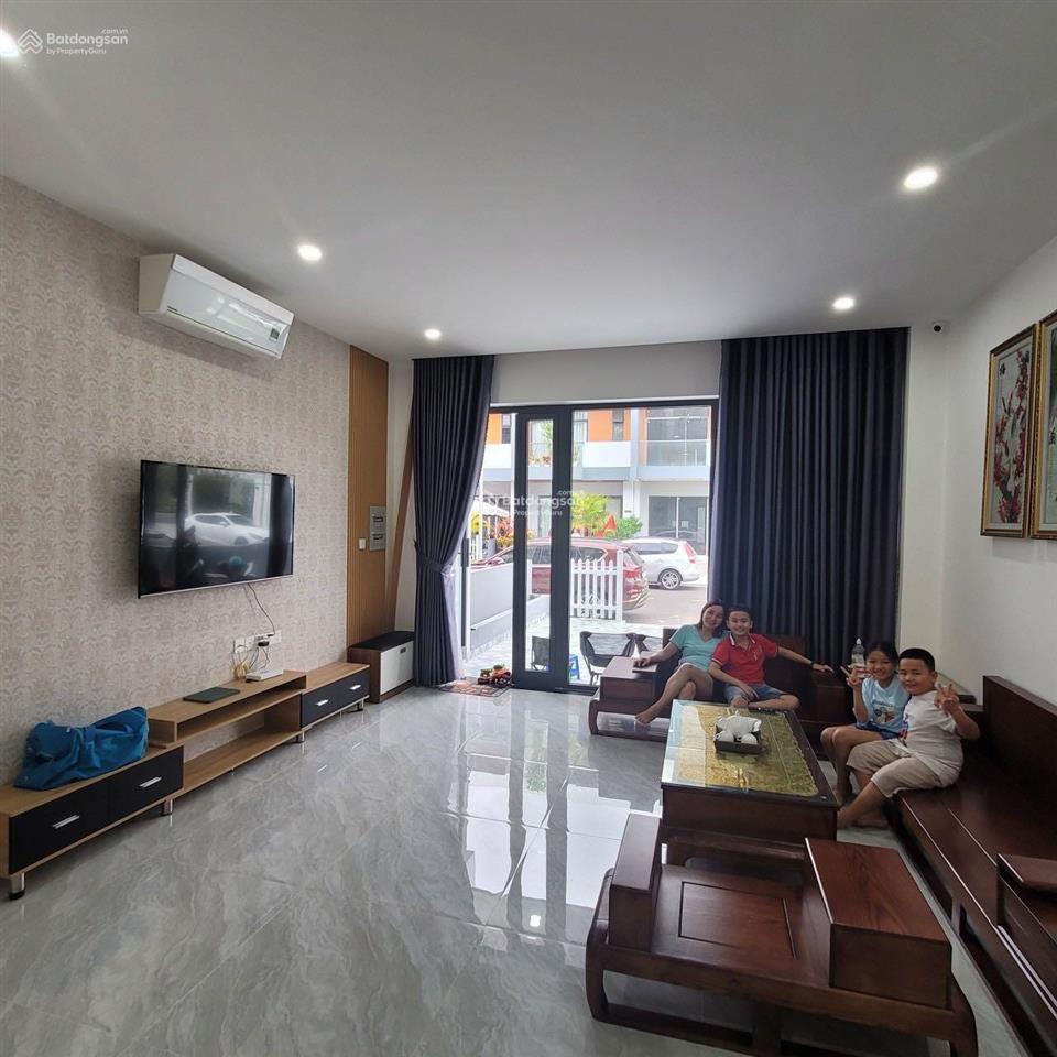 Bán nhà phố liền kề 3 tầng, 4pn, 5wc tại số 48 lk8.10, kvg the capella nha trang, 9,55 tỷ, 100m2