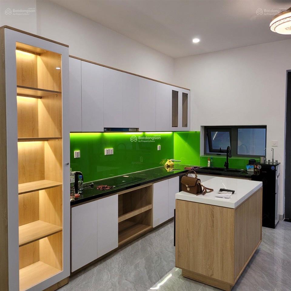 Bán nhà phố liền kề 3 tầng, 4pn, 5wc tại số 48 lk8.10, kvg the capella nha trang, 9,55 tỷ, 100m2