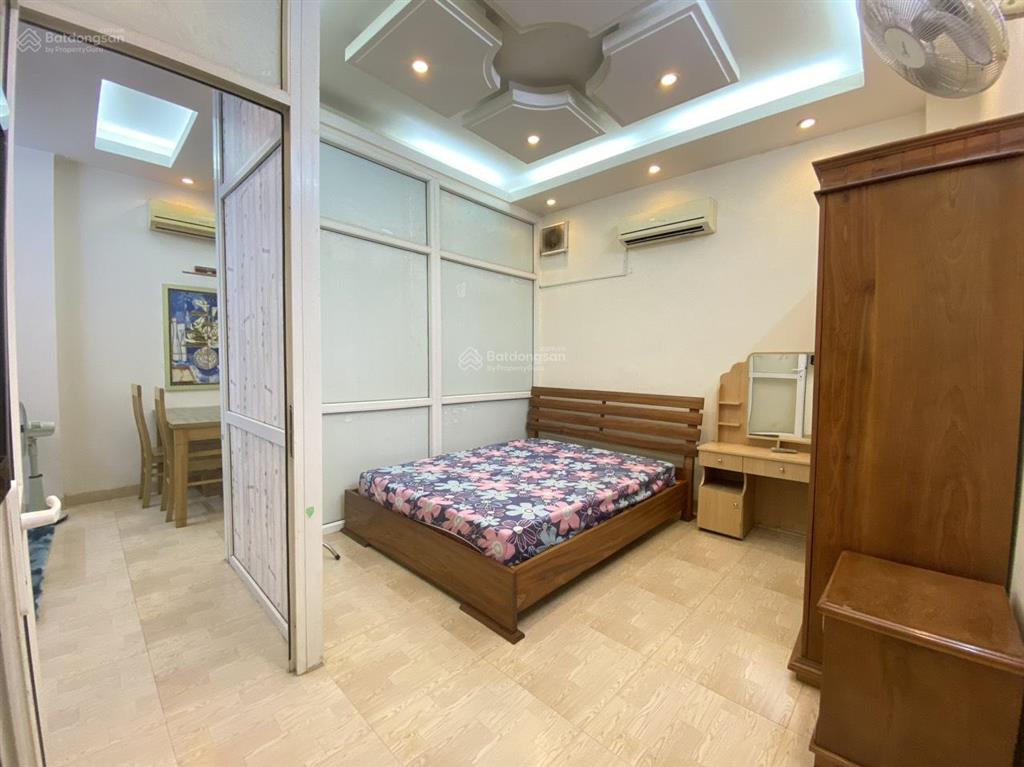 Chính chủ trống phòng 302 tầng 3 nhà 83 khâm thiên, đống đa giá 5,5 triệu. hh 50%