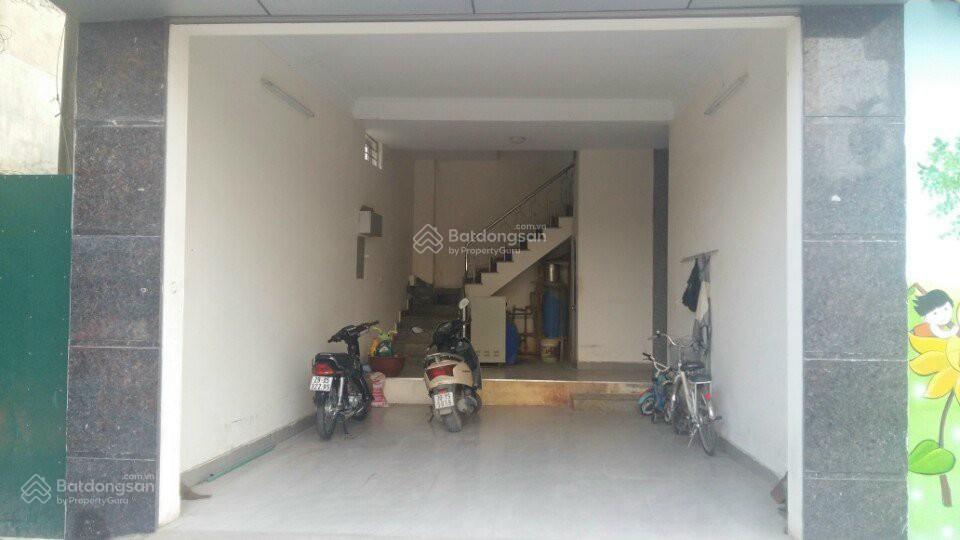 Chính chủ cho thuê phòng 301 tầng 3 nhà số 48 ngõ 50 phố võng thị. giá 2.7 triệu