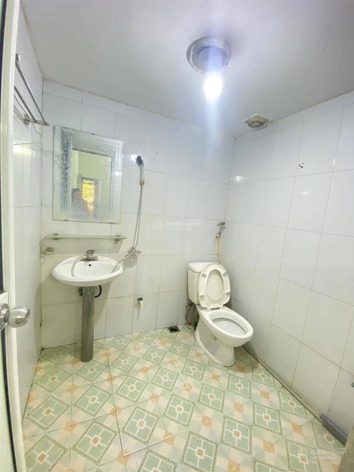 Phòng trọ 103 khép kín số nhà 639 đường phúc diễn 2 triệu.