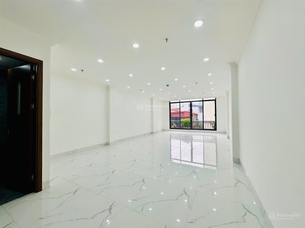 Chính chủ khai trương tòa văn phòng mới king kong tại trung tâm đống đa chỉ 13 triệu/sàn