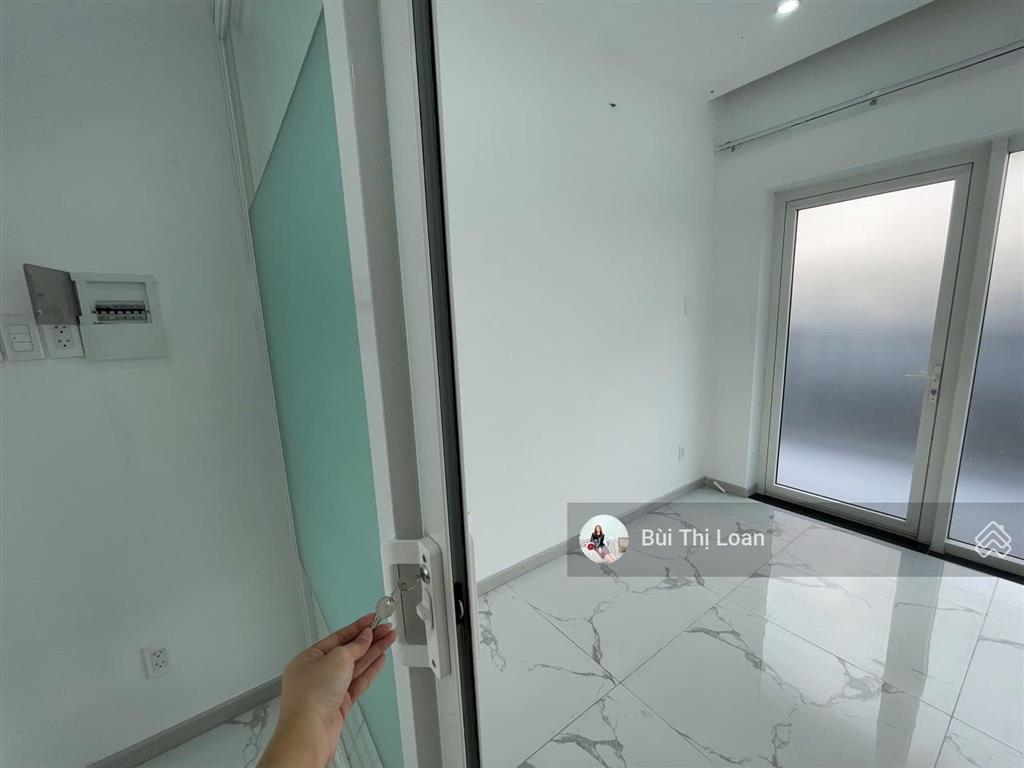 Văn phòng 85m2 tại khu đô thị sala giá 42 triệu có sảnh lễ tân, hầm để xe riêng tòa nhà
