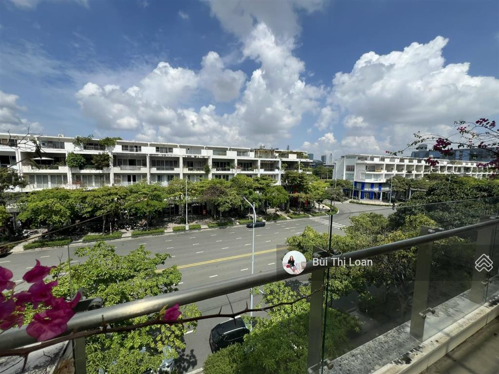 Cho thuê mặt bằng (shophouse) mt nguyễn cơ thạch, 698m2, nội thất đầy đủ