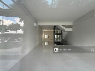 Cho thuê nhà phố mặt tiền sala thủ thiêm, 480m2, 110 triệu, có thang máy, máy lạnh