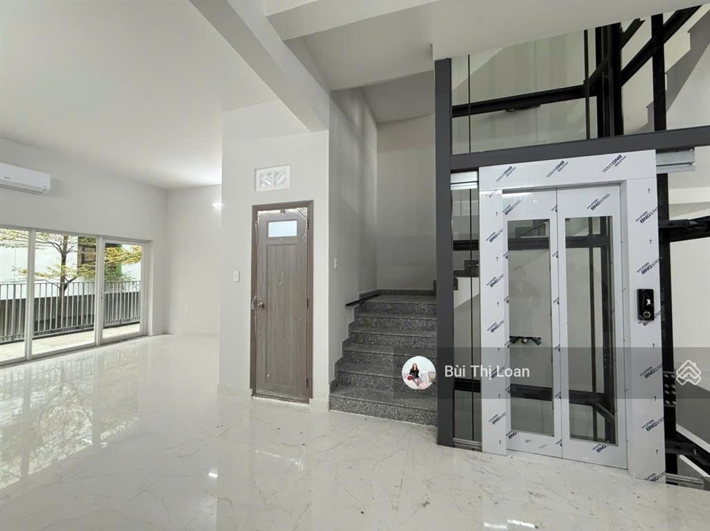 Cho thuê nhà phố mặt tiền sala thủ thiêm, 480m2, 110 triệu, có thang máy, máy lạnh