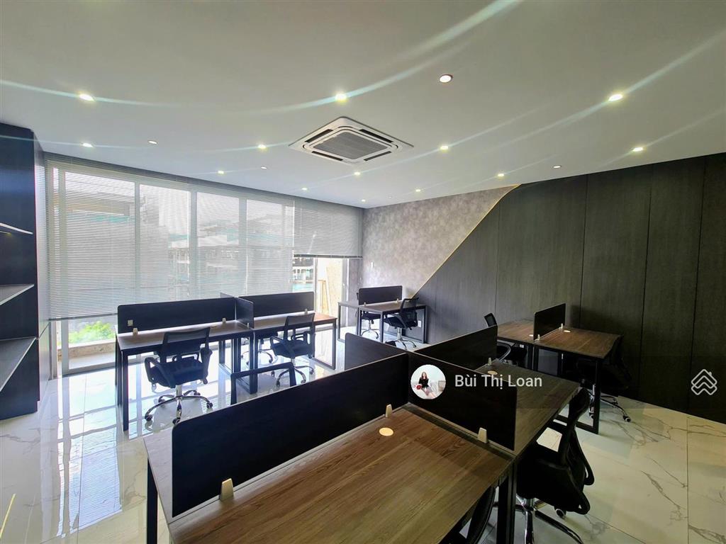 Văn phòng cho thuê full nội thất, có thang máy, máy lạnh trung tâm, sảnh lễ tân sarimi sala