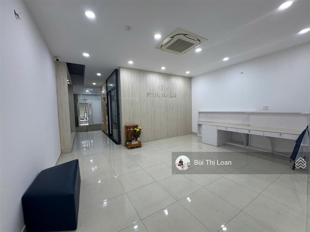 Cho thuê kết hợp mặt tiền tầng trệt và nửa hầm có thang máy, máy lạnh kdt sala