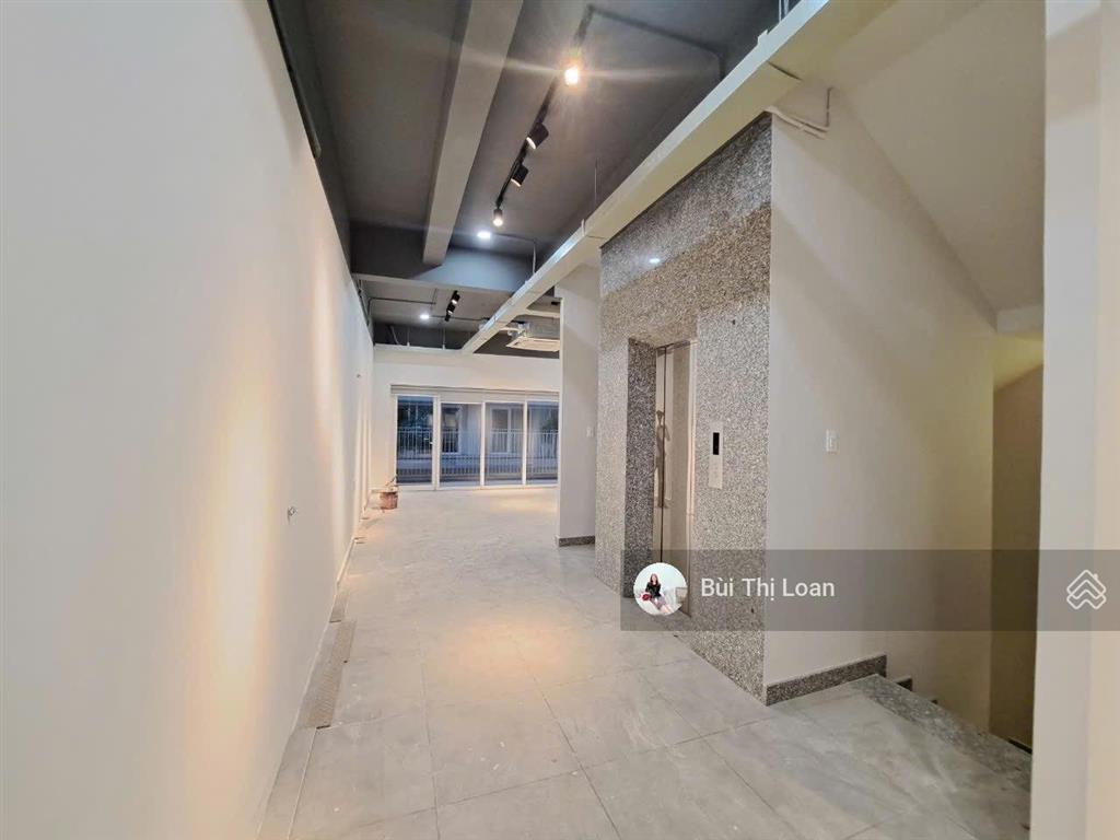 Cho thuê nhà phố sala thủ thiêm, 480m2 sàn, 100 triệu, 5.7m x 20m, có thang máy, máy lạnh