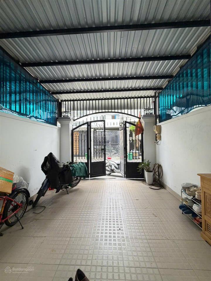 Nhà 3 lầu sec ngắn tl29, ngay ubp, trường học các cấp...