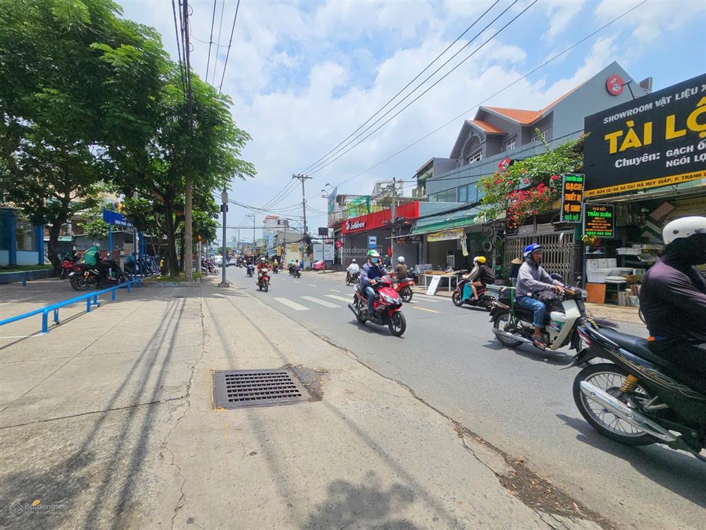 Mặt tiền hà huy giáp, vị trí đẹp kinh doanh buôn bán 4x23m