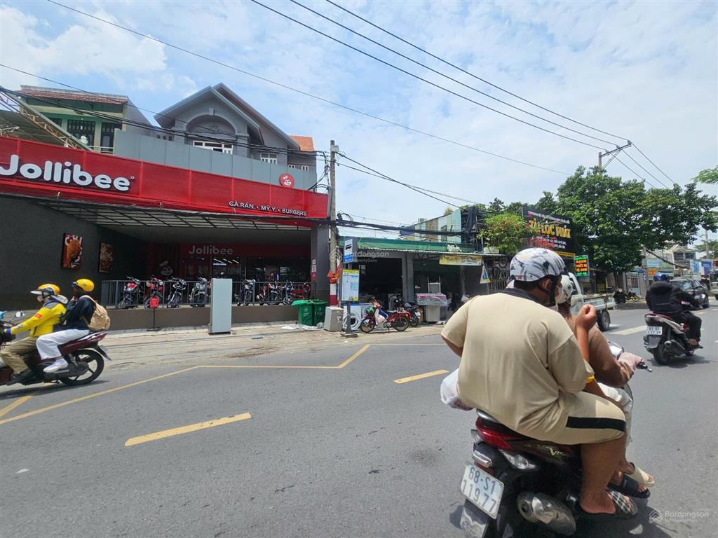 Mặt tiền hà huy giáp, vị trí đẹp kinh doanh buôn bán 4x23m