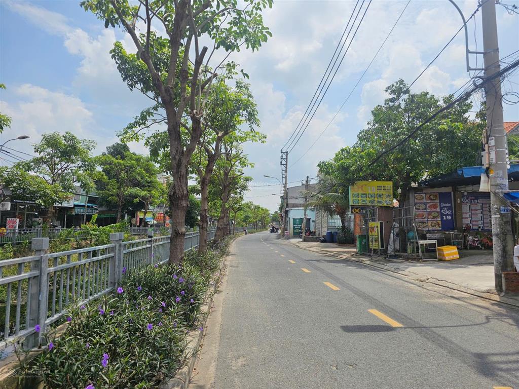 Đất vị trí đẹp sát ngã 4 ga, chợ cầu đồng, 1 sẹc ngắn tl17