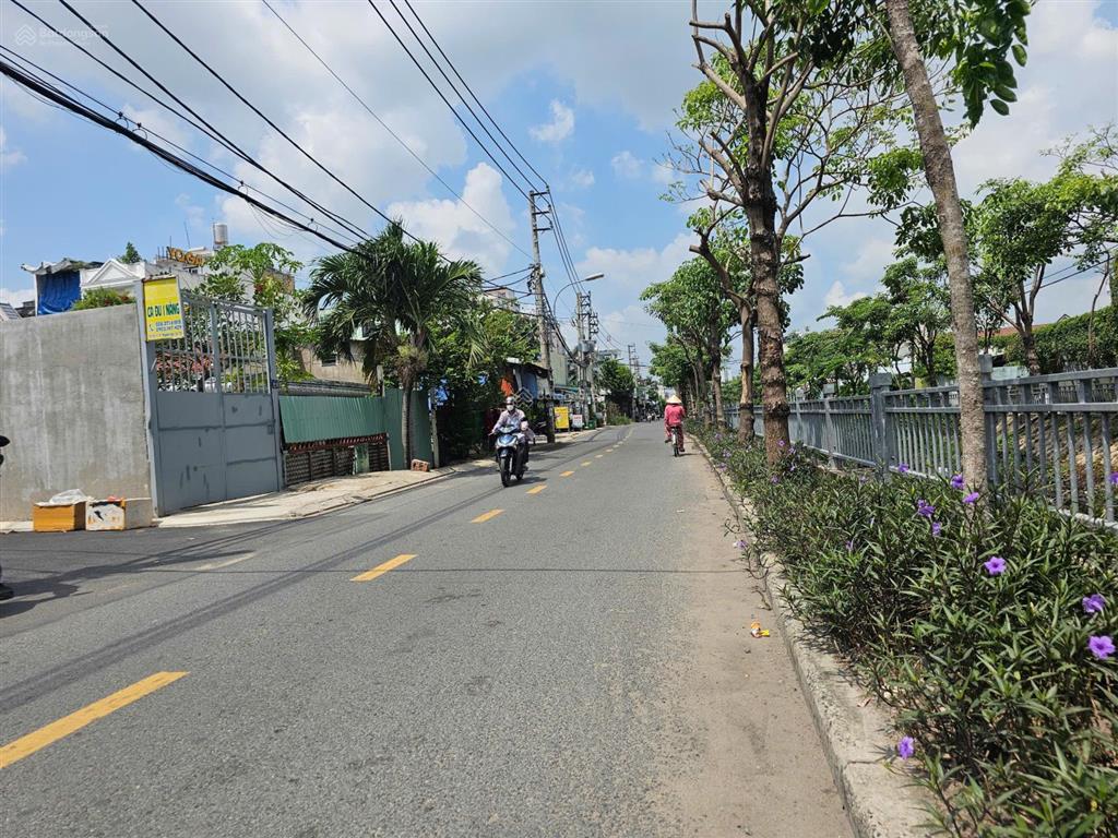 Đất vị trí đẹp sát ngã 4 ga, chợ cầu đồng, 1 sẹc ngắn tl17