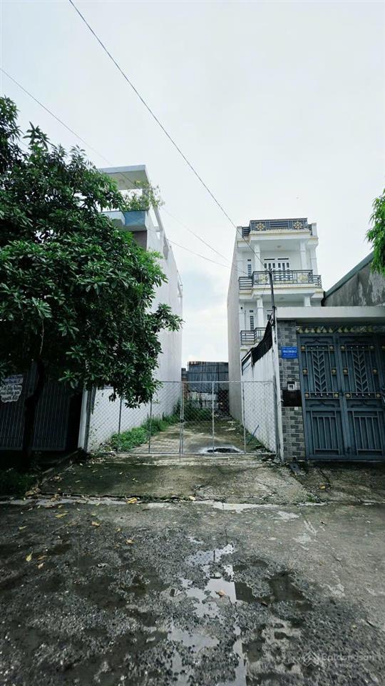Đất đẹp 5x20,5m... ngay chợ minh phát, sec ngắn đường tx22