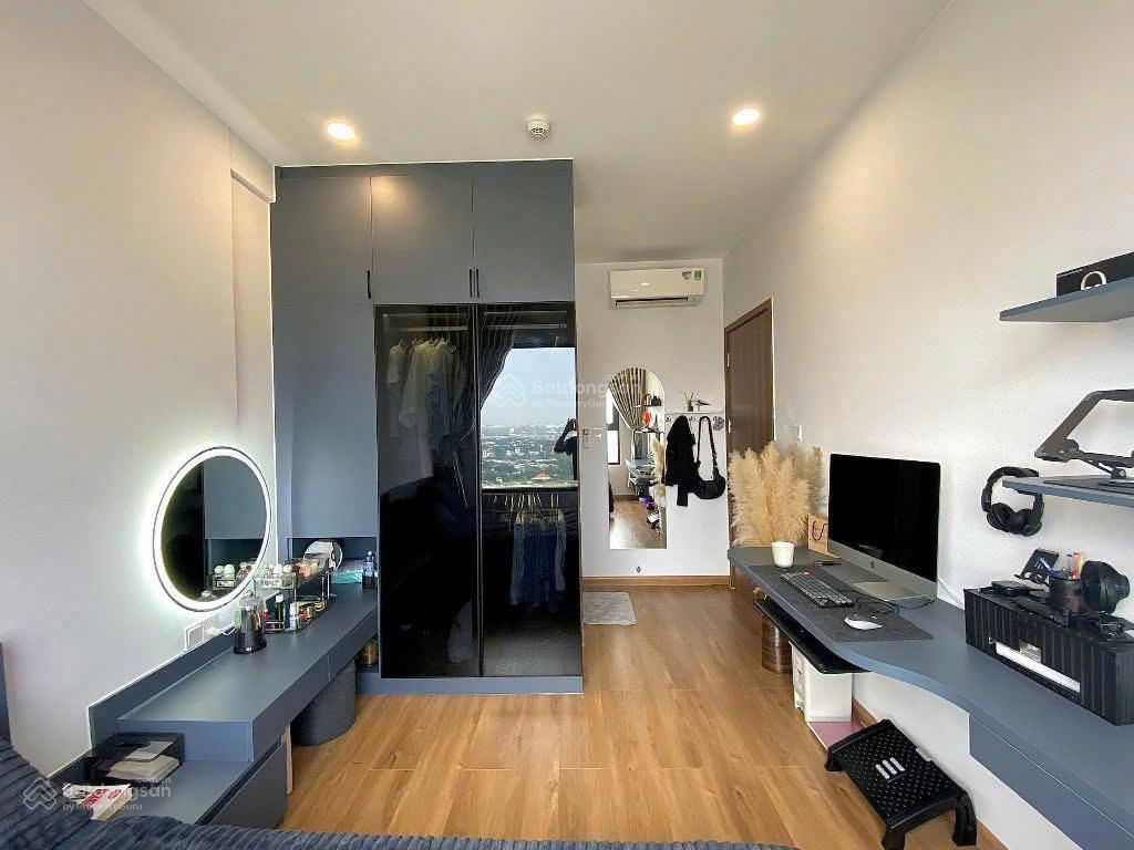 Kẹt tiền bán nhanh căn hộ sổ sẵn the rivana góc 2pn  2wc 74m2 giá 2tỷ99,  ngay 0936 134 ***