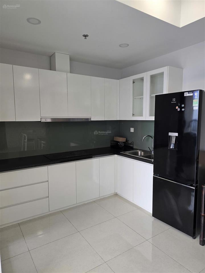 Chính chủ gửi cho thuê ngay căn 1pn rivana full nội thất giá chỉ 7tr, xách vali vào ở ngay