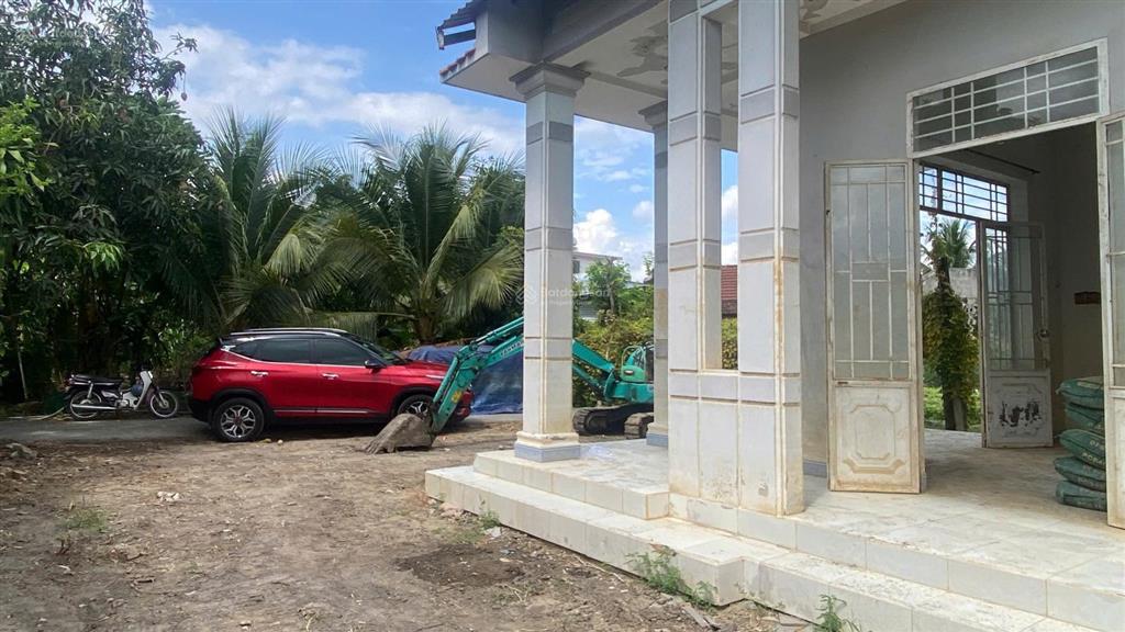 Bán gấp 640m2 thổ cư giảm sâu chỉ còn 3 tỷ 950 triệu