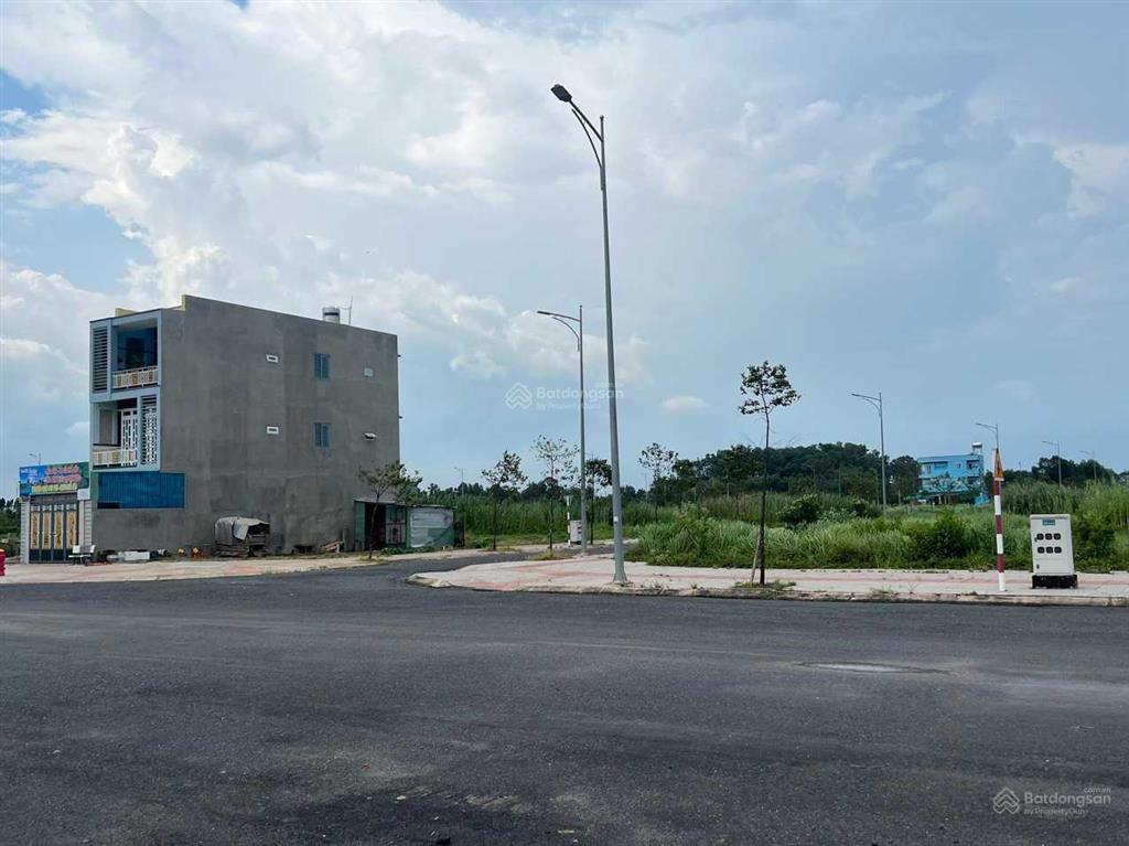 Duy nhất 1 lô 80m2 giá cạnh tranh thị trường da paradise riverside phường phước tân  0949.610,999