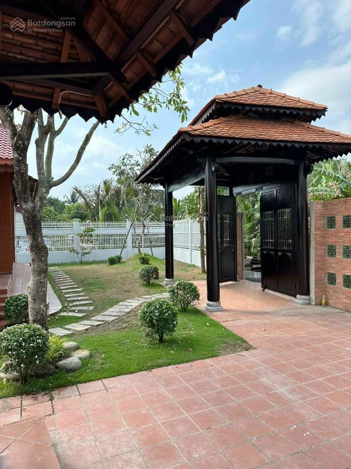 Chính chủ cắt lỗ 300 triệu bán nhanh trong tuần nhà vườn 12x18m shr gần chợ bình điền đường ô tô