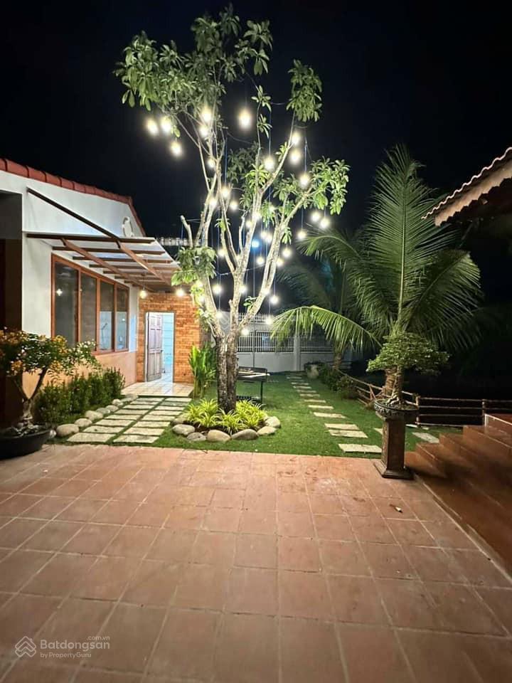 Chính chủ cắt lỗ 300 triệu bán nhanh trong tuần nhà vườn 12x18m shr gần chợ bình điền đường ô tô