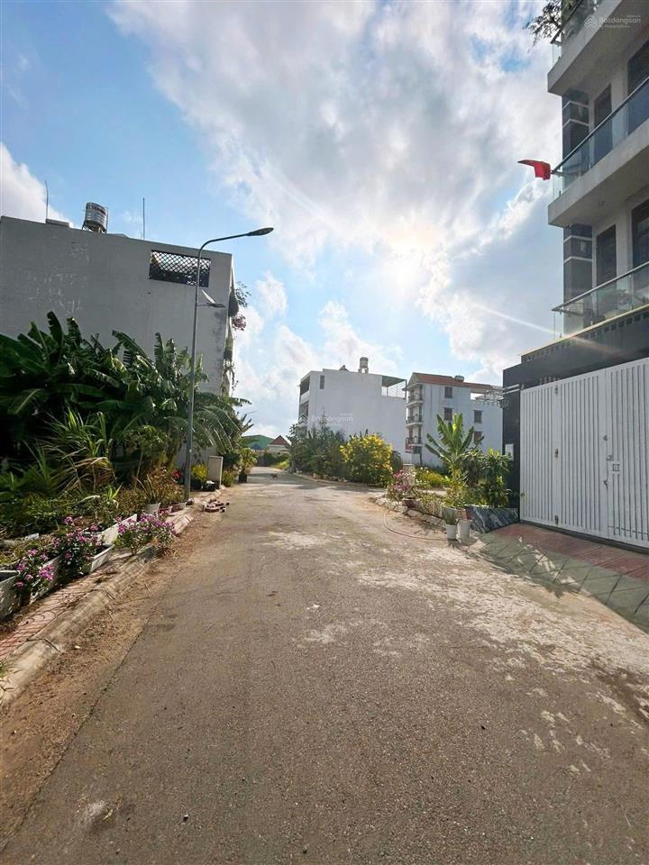 Lô đất 5x23,5m, tân kiên đường ô tô, gần ql1a
