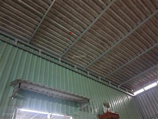 Chính chủ cho thuê nhà + xưởng lớn vừa ở và gia công gỗ, sắt xa khu dân cư riêng biệt thoải mái