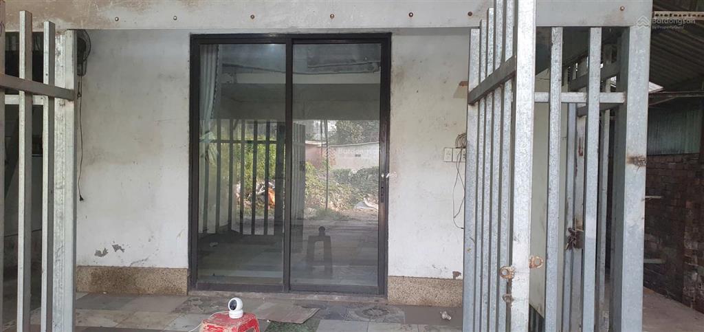 Chính chủ cho thuê xưởng + nhà lớn vừa ở và gia công sản xuất, xa khu dân cư riêng biệt thoải mái