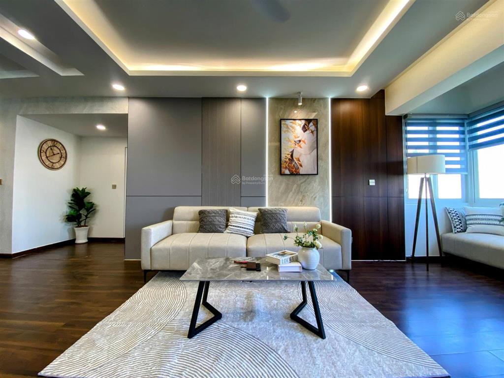 Bán căn hộ mỹ khánh 2, diện tích 118m2, 3pn, 2wc, view thoáng, nhà mới ở ngay, giá 9 tỷ 3 bớt lộc