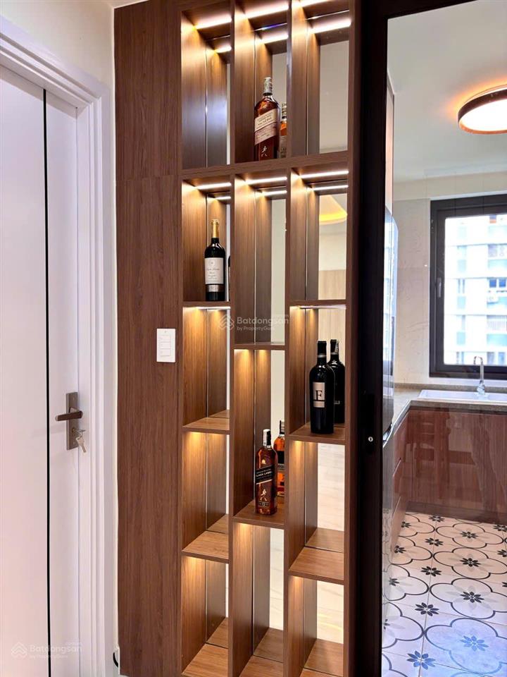 Bán căn hộ chung cư mỹ khánh 2, diện tích 118m2, 3pn, 2wc, view đẹp, nội thất đầy đủ, bán giá 9 tỷ