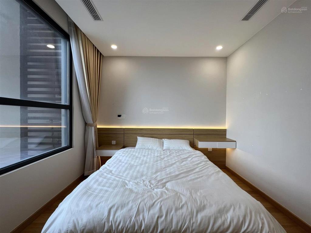 Căn seasons avenue cho thuê, 2 phòng ngủ, giá 13tr. 0964 555 ***(em công)