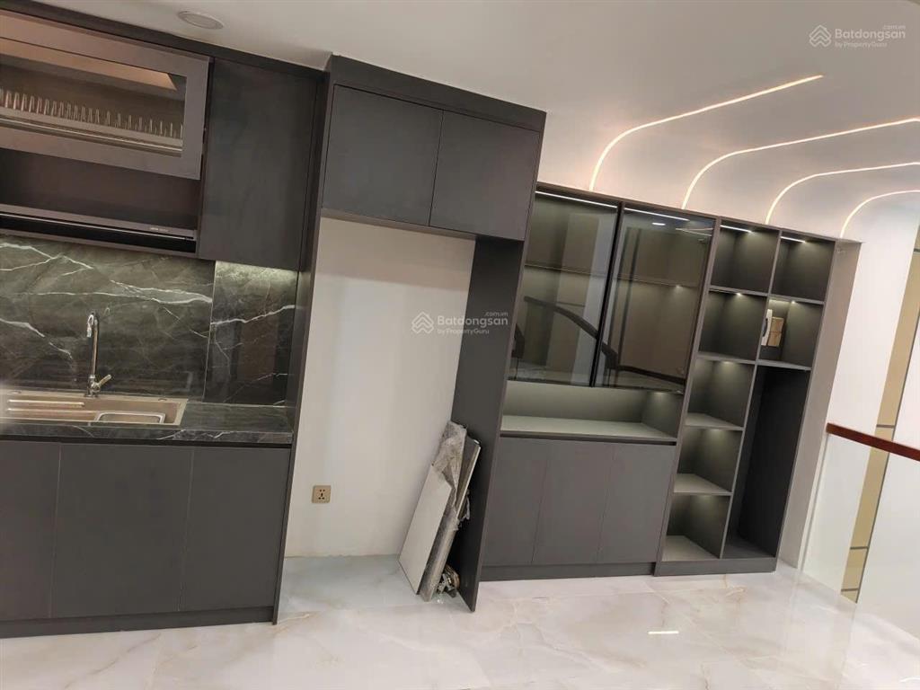 Chủ gửi bán nhà phố mới xây liền kề vinhomes grand park