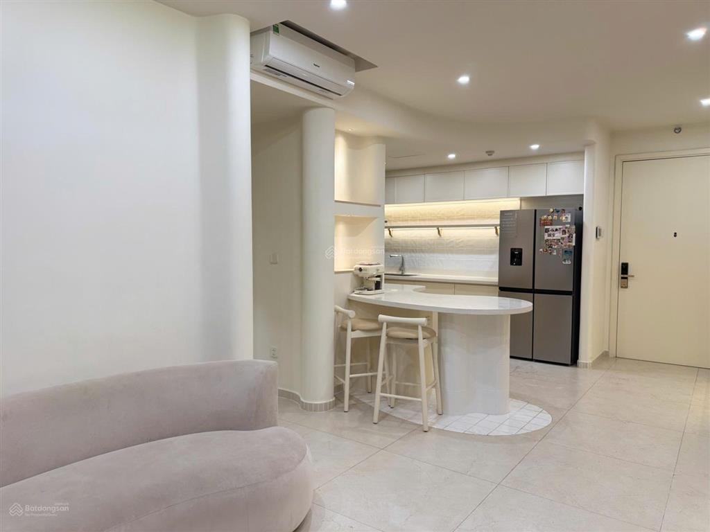 Bán căn 2pn full nội thất đẹp feliz en vista, tầng cao, thoáng mát, giá tốt