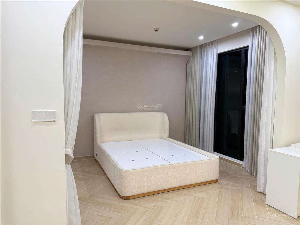 Bán căn 2pn full nội thất đẹp feliz en vista, tầng cao, thoáng mát, giá tốt