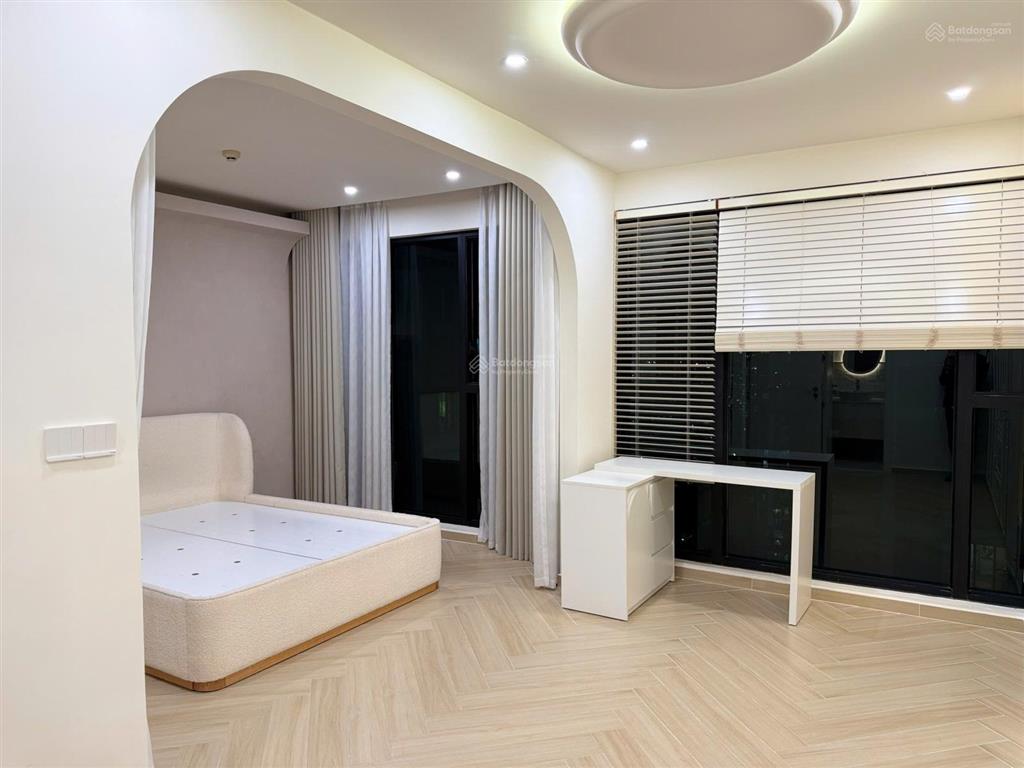 Bán căn 2pn full nội thất đẹp feliz en vista, tầng cao, thoáng mát, giá tốt