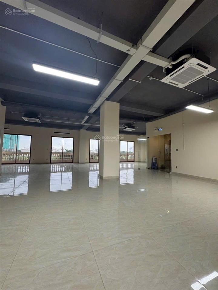 Giảm 5 tỷ cho toà nhà mặt tiền phan bá vành thương hiệu quận 2 dt 288m2 (16m x 18m) giá 145 tỷ.