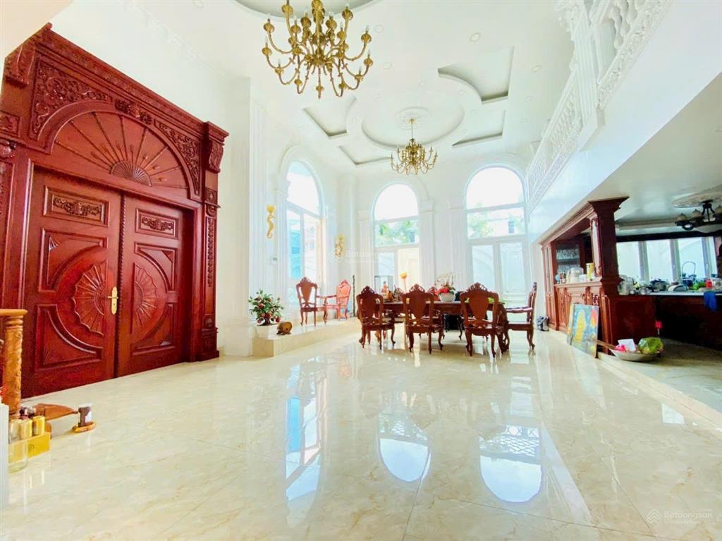 Bán biệt thự kdc huy hoàng thạnh mỹ lợi dt 319m2  giá 135 tỷ sổ cá nhân   quỳnh nhi