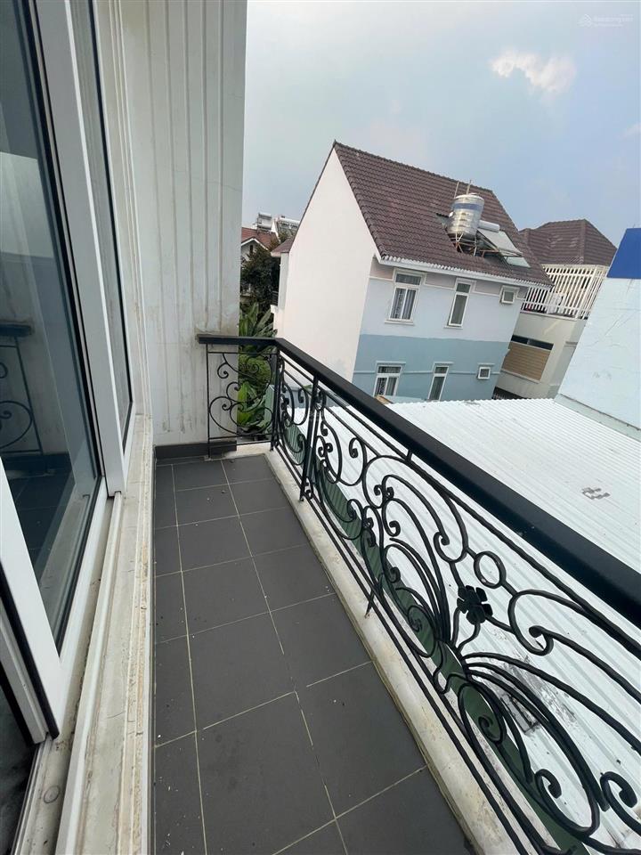Giảm 5 tỷ! bán tòa nhà hầm và thang máy 16 lương định của, p. an khánh quận 2, dt 200m² giá 96 tỷ