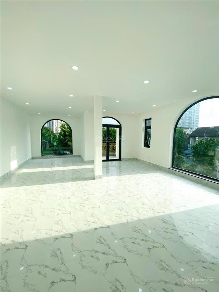 Bán căn góc mặt tiền thân văn nhiếp kdc sông giồng văn minh, quận 2, dt 130m2  giá 33.5 tỷ