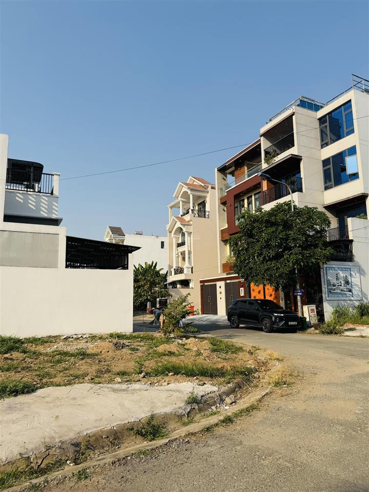 Giá hời phú nhuận 1  2! giảm 3 tỷ bán nhanh nền phú nhuận 1 ko lỗi phong thuỷ giá chỉ 140 triệu/m2