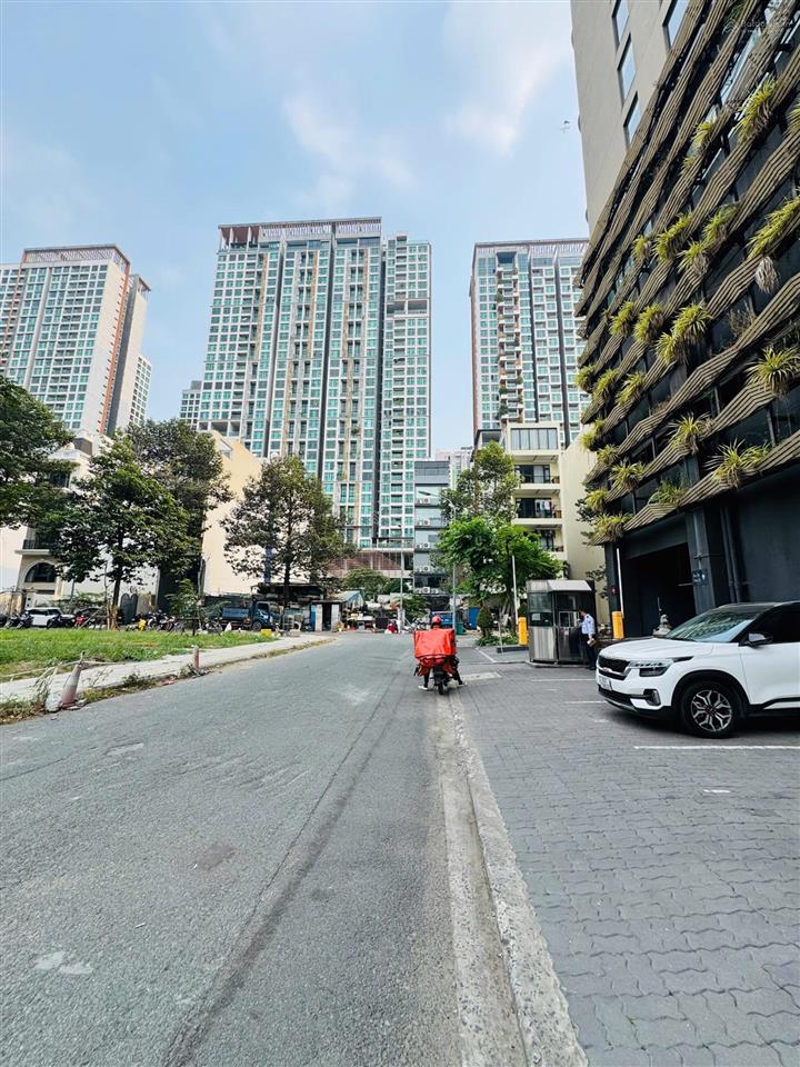 Rẻ nhất huy hoàng! bán đất huy hoàng dãy c hướng đông nam  dt 100m2 (5m x20m)  giá 21 tỷ