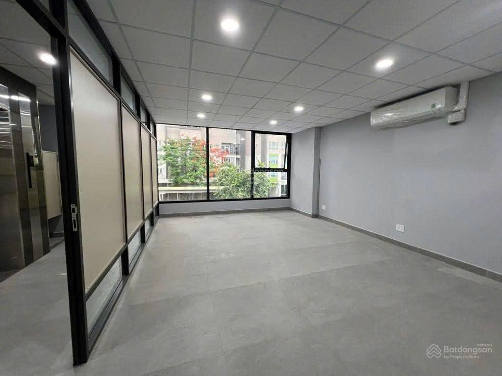 Giảm 2 tỷ đầu năm! bán mặt tiền trương văn bang quận 2 cao 6 tầng + hầm dt 102.5m2 chỉ còn 40 tỷ