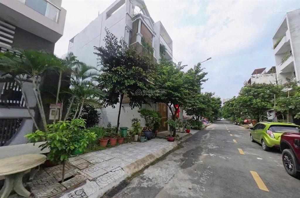 Giảm 3 tỷ lô đẹp thế kỉ 21 ngang 5m dt 102.5m2 (5m x 20.5m) giá 18,5 tỷ xây 4 tầng sát sông