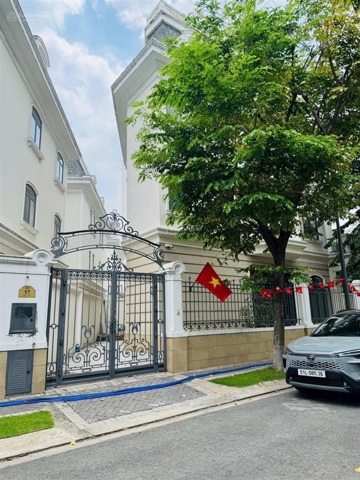 Quỳnh nhi nói không với tin ảo! chỉ 36 tỷ biệt thự victoria village dt 176m2  sổ hồng riêng