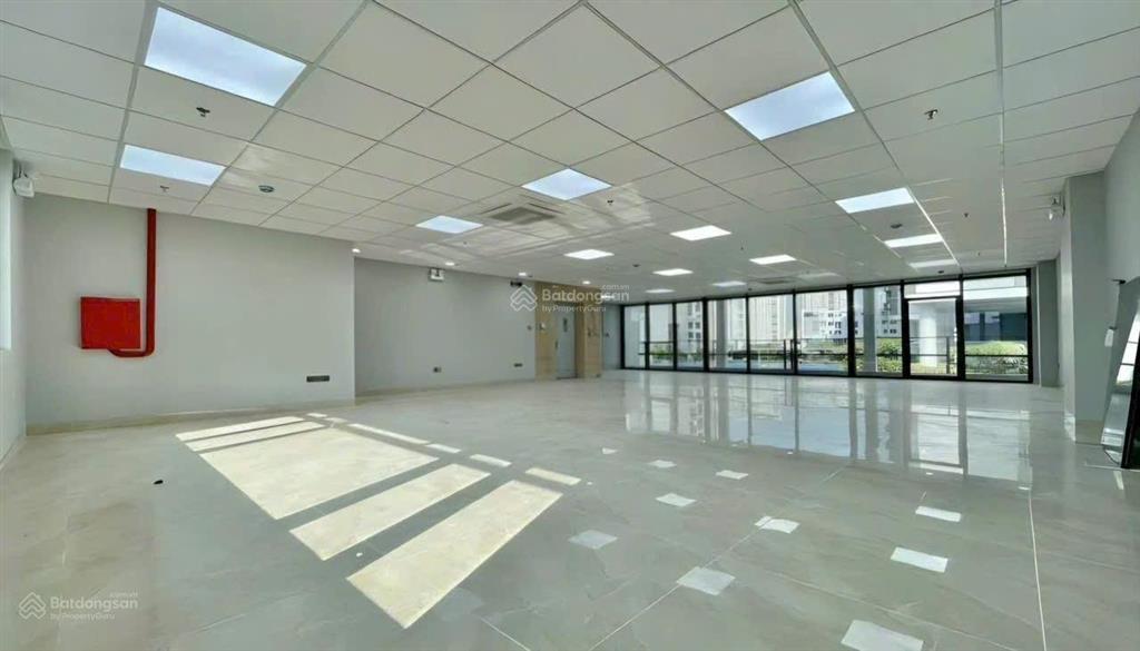Giảm 5 tỷ chỉ còn 150 tỷ! toà nhà siêu vip hầm 7 tầng ngang 10.5m mặt tiền tạ hiện 189m2 sổ cá nhân