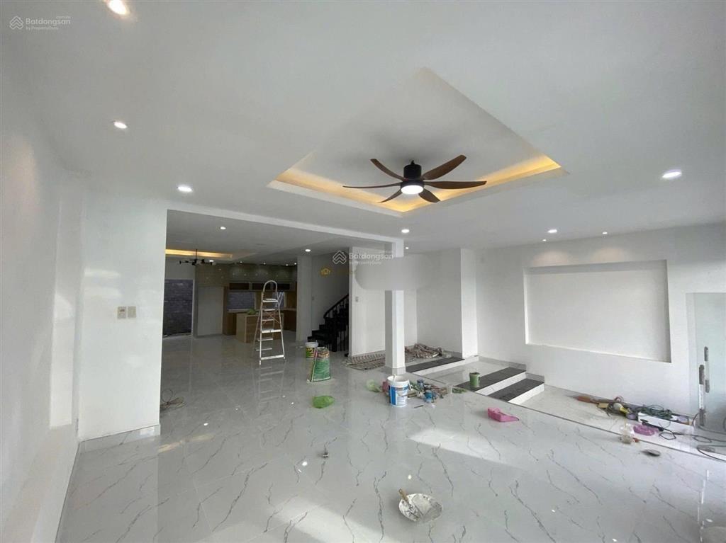 Giảm 5 tỷ còn 45 tỷ! giá hời! bán nhanh biệt thự có hầm kđt an phú an khánh đường 33 dt 8m x 20m