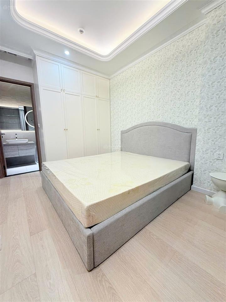 Cho thuê nhà mới aurora 2pn full nt nhà mới t9/26