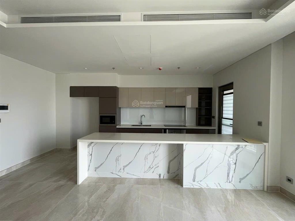 Bán căn horizon 3pn tầng cao view hồ bán nguyệt đẹp